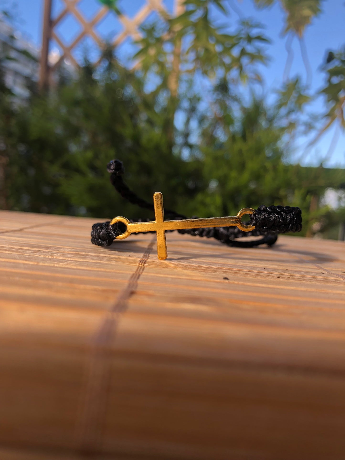 Bracelet croix (infos⬇️)